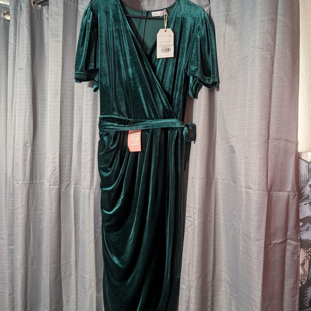 Ivy City Co Green Flutter Sleeve Wrap Midi Dress